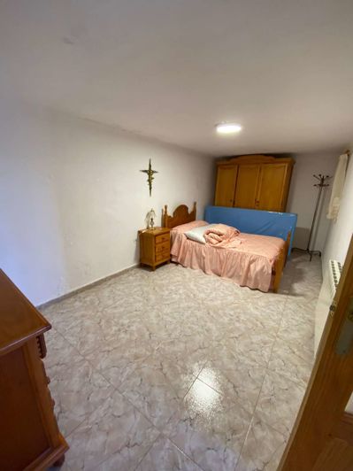 Image No.8-4 Bed Property for sale