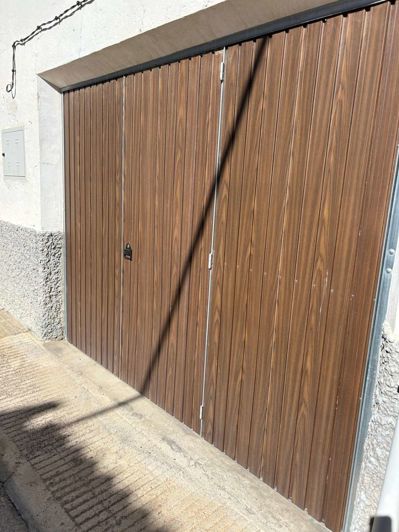 Image No.28-5 Bed Property for sale