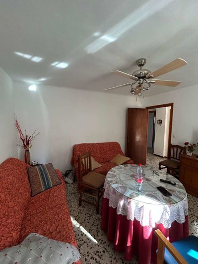 Image No.7-5 Bed Property for sale