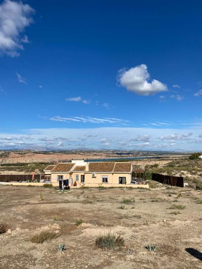 Image No.21-3 Bed Chalet for sale