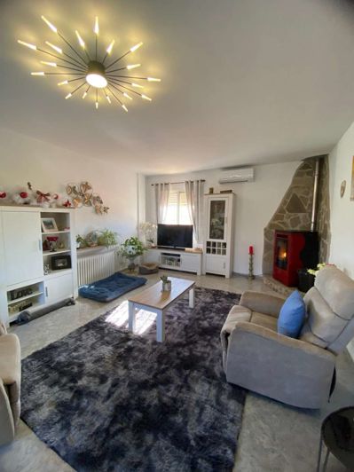 Image No.25-3 Bed Chalet for sale