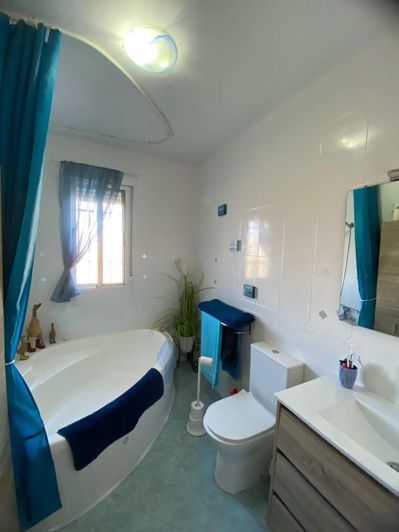 Image No.34-3 Bed Chalet for sale