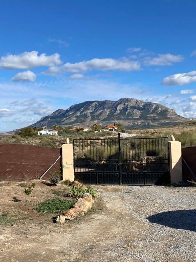 Image No.39-3 Bed Chalet for sale