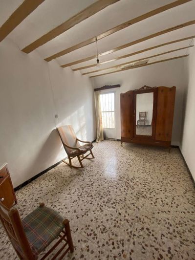 Image No.9-3 Bed Property for sale