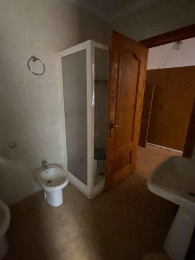 Image No.16-5 Bed Townhouse for sale