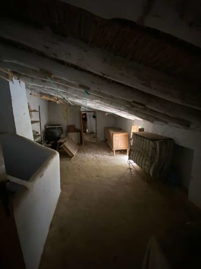 Image No.22-5 Bed Townhouse for sale