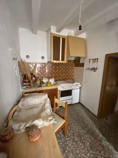 Image No.27-5 Bed Townhouse for sale