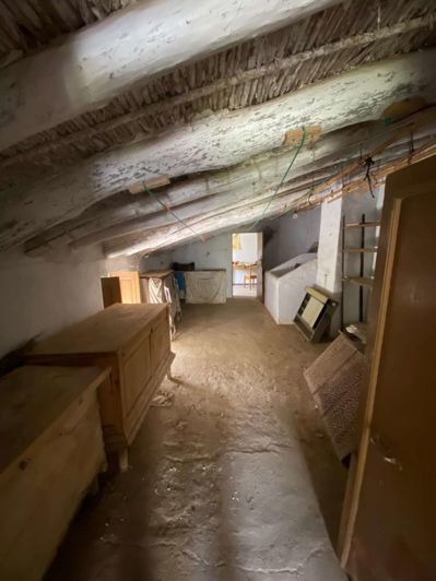 Image No.30-5 Bed Townhouse for sale