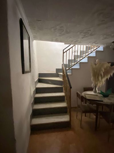 Image No.31-5 Bed Townhouse for sale