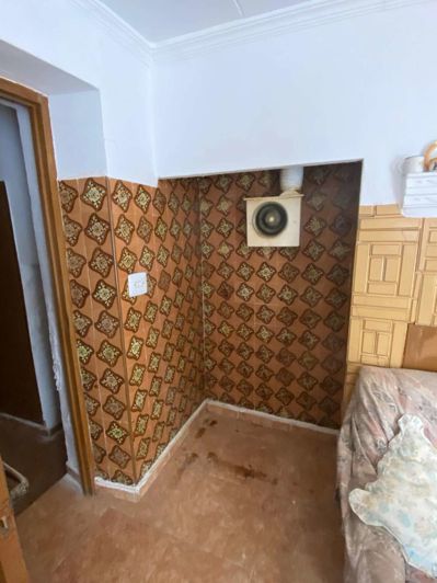 Image No.32-5 Bed Townhouse for sale