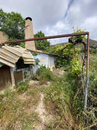 Image No.38-5 Bed Townhouse for sale