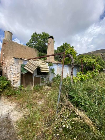 Image No.45-5 Bed Townhouse for sale