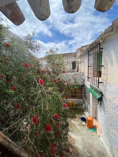 Image No.50-5 Bed Townhouse for sale