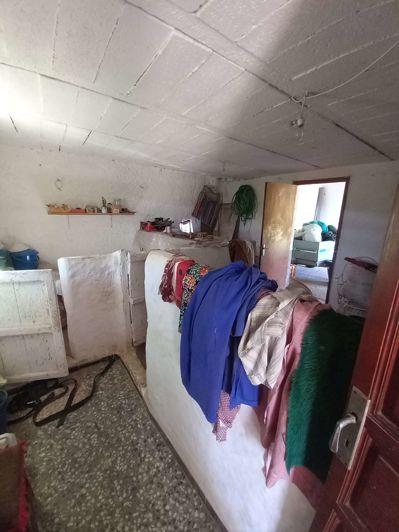 Image No.13-1 Bed Property for sale