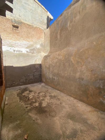 Image No.2-5 Bed Property for sale