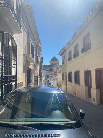 Image No.31-5 Bed Property for sale