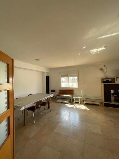 Image No.13-4 Bed Property for sale