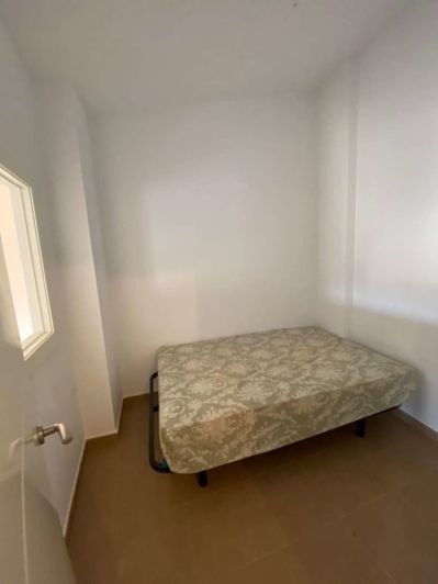 Image No.19-4 Bed Property for sale