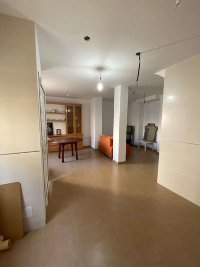 Image No.3-4 Bed Property for sale