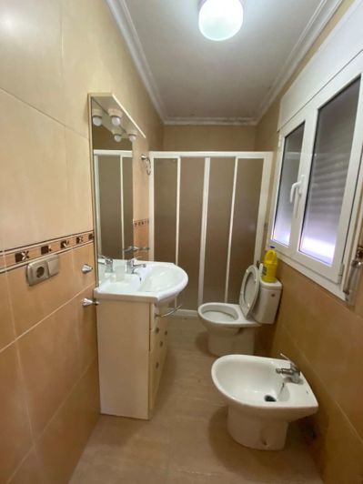 Image No.8-1 Bed Property for sale