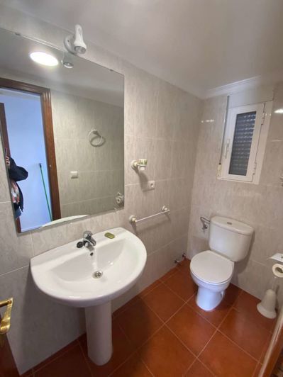 Image No.15-3 Bed Property for sale