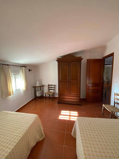 Image No.33-3 Bed Property for sale