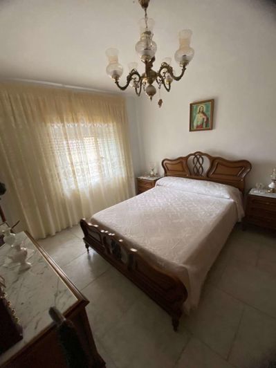 Image No.13-4 Bed Property for sale