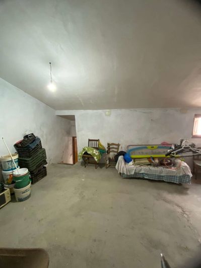 Image No.32-4 Bed Property for sale