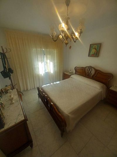 Image No.37-4 Bed Property for sale