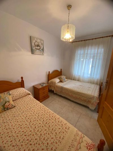 Image No.4-4 Bed Property for sale