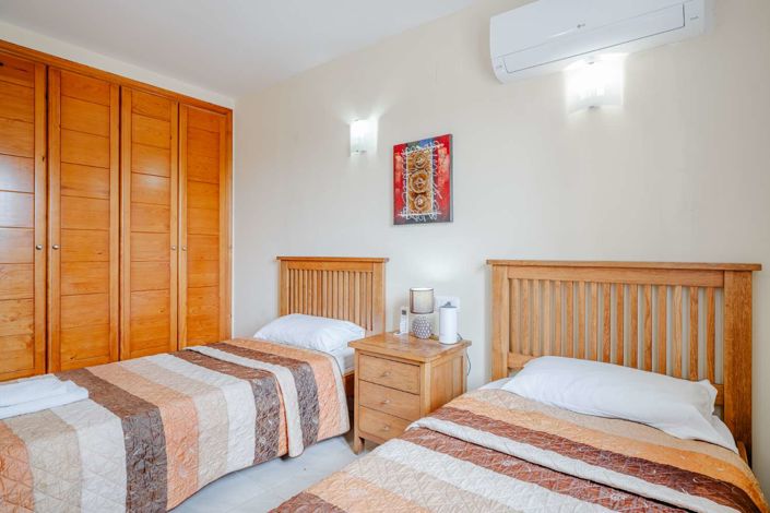 Image No.10-6 Bed Villa for sale