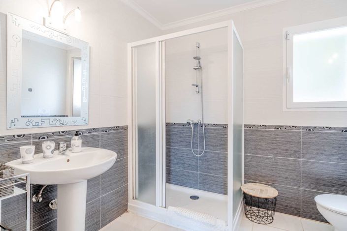 Image No.14-6 Bed Villa for sale