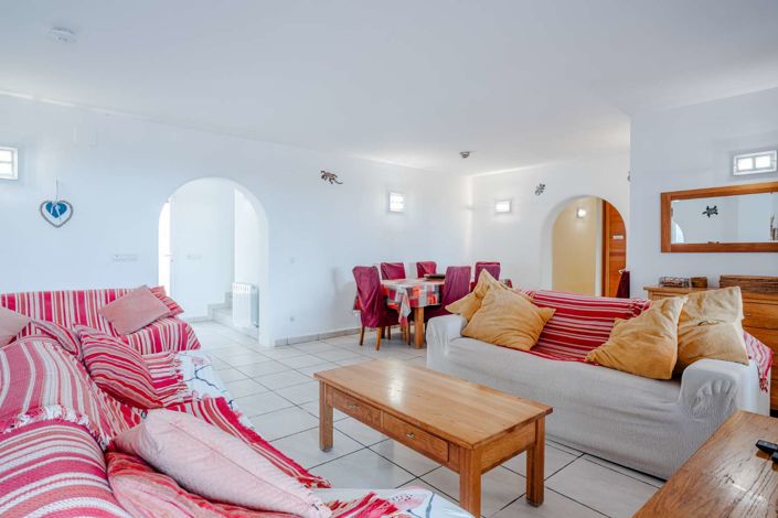 Image No.4-6 Bed Villa for sale