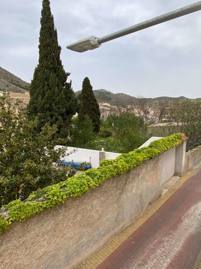 Image No.14-2 Bed Property for sale