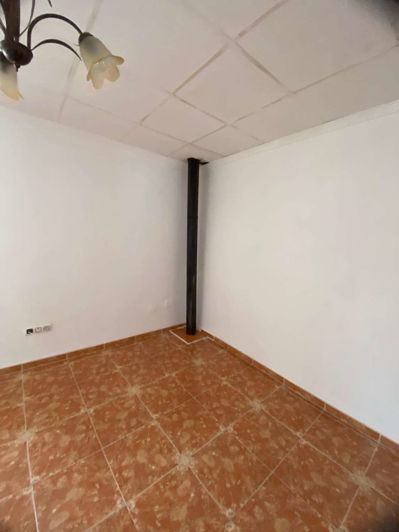 Image No.18-2 Bed Property for sale