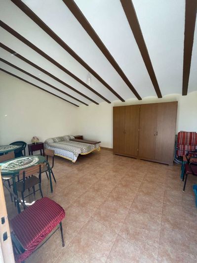 Image No.12-2 Bed Property for sale
