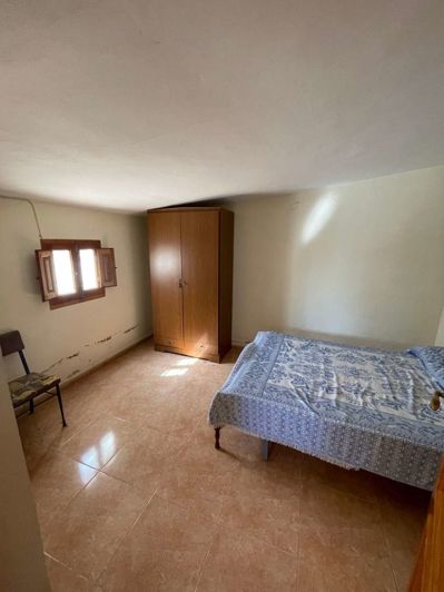 Image No.15-2 Bed Property for sale