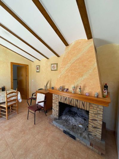 Image No.7-2 Bed Property for sale