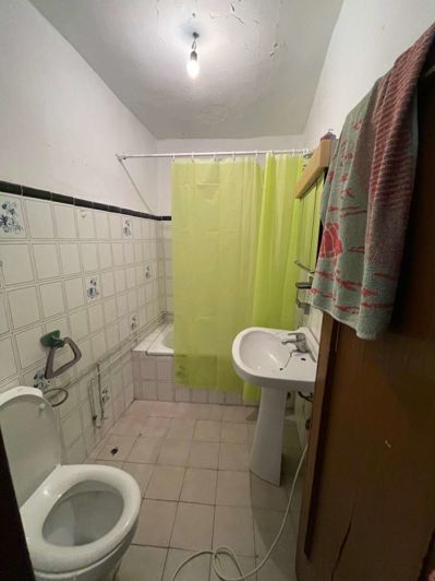 Image No.15-4 Bed Property for sale