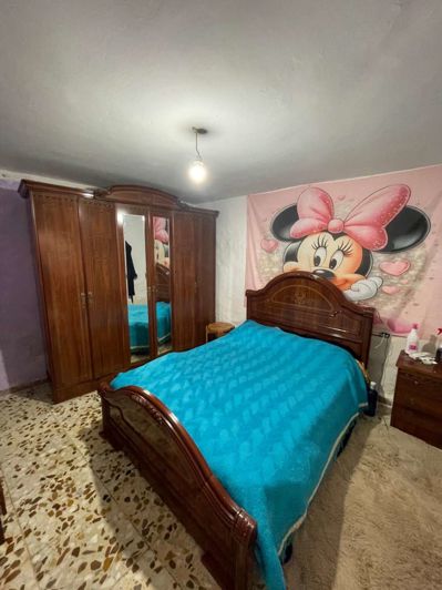 Image No.20-4 Bed Property for sale
