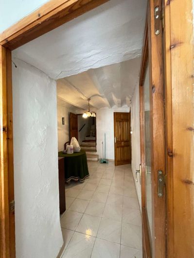 Image No.3-4 Bed Property for sale