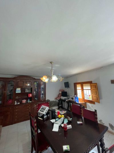 Image No.6-4 Bed Property for sale