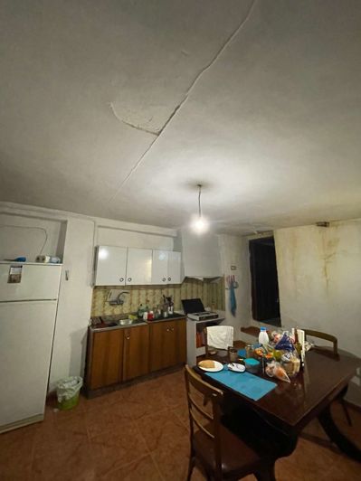 Image No.8-4 Bed Property for sale