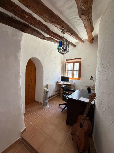 Image No.14-3 Bed Townhouse for sale