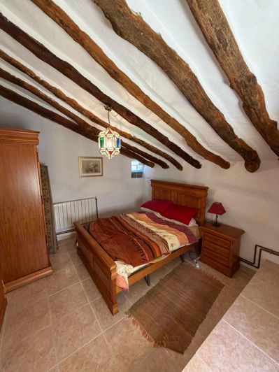 Image No.19-3 Bed Townhouse for sale