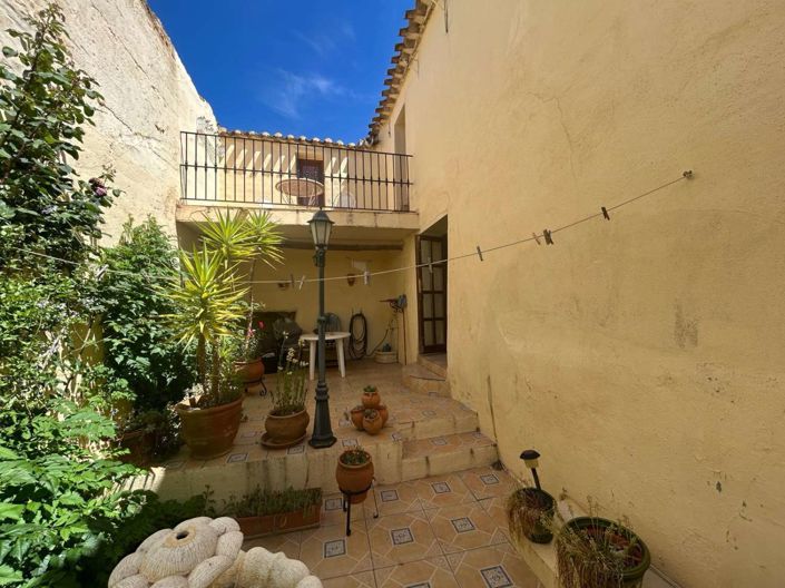 Image No.35-3 Bed Townhouse for sale