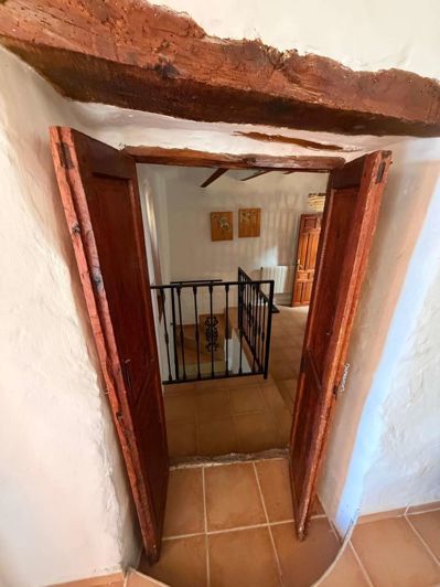 Image No.9-3 Bed Townhouse for sale