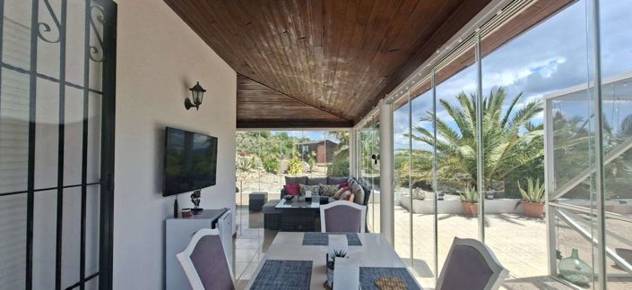 Image No.12-4 Bed Chalet for sale