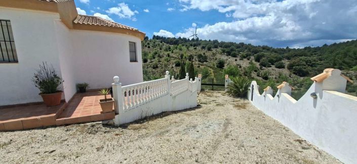 Image No.34-4 Bed Chalet for sale