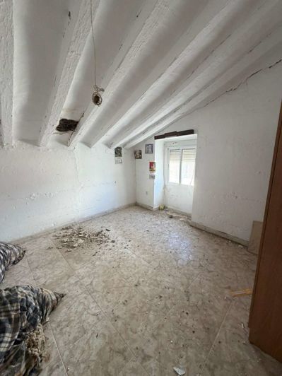 Image No.13-3 Bed Property for sale